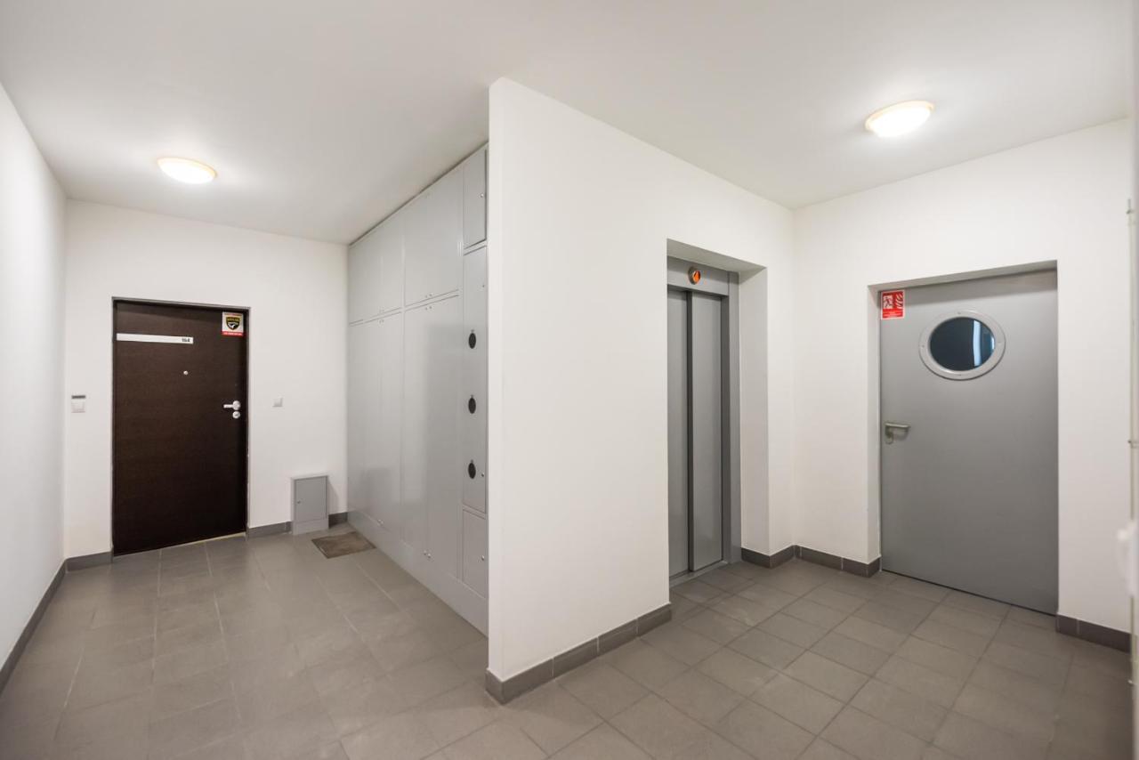Wola Sunset Apartment Free Parking Warschau Buitenkant foto
